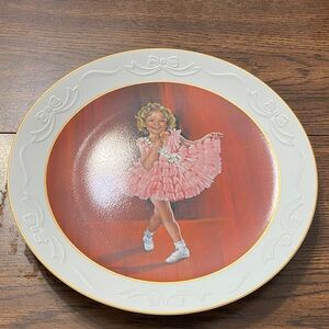 Shirley Temple “Baby Take A Bow” decorative collectible plate